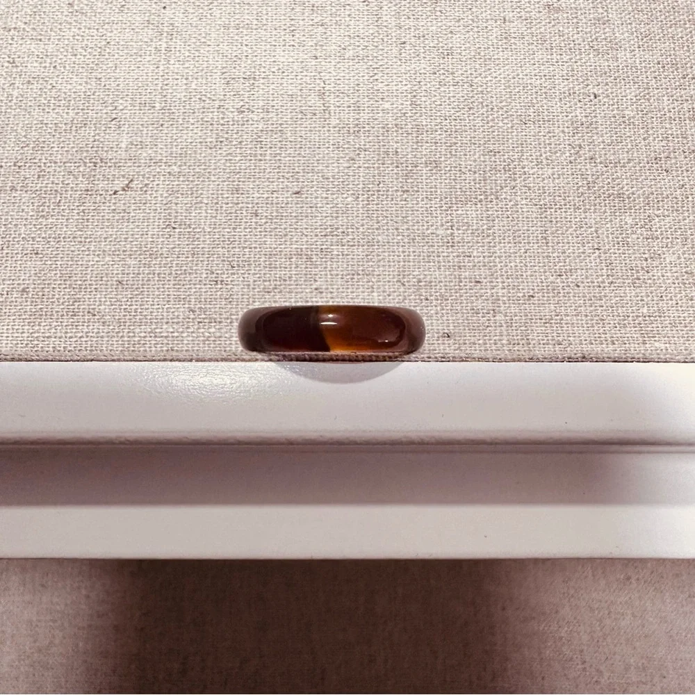 Boutique | Ring | Stone Band | Shaded Brown